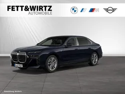 Carbonschwarz metallic Gebraucht 2024 BMW 740 M Sport Limousine | 87.800 € (Guter Preis)