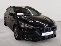 Obsidianschwarz metallic Gebraucht 2020 Ford Focus ST-Line Kombi | 10.990 € (Guter Preis)