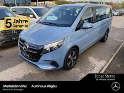 Vintageblau Gebraucht 2024 Mercedes EQV300 Van / Kleinbus | 45.850 € (Superpreis)