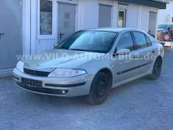 Gelb Gebraucht 2001 Renault Laguna II Authentique Limousine | 790 € (Guter Preis)