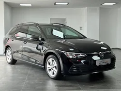 Schwarz Gebraucht 2022 VW Golf VIII Life Kombi | 19.690 € (Guter Preis)