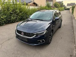 Blau Gebraucht 2017 Fiat Tipo Lounge Kombi | 7.799 € (Fairer Preis)