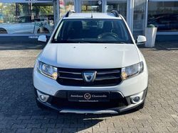 Weiß Gebraucht 2015 Dacia Sandero Prestige Limousine | 6.499 €