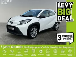 Weiß Gebraucht 2022 Toyota Aygo Business Edition Kleinwagen | 12.888 € (Guter Preis)