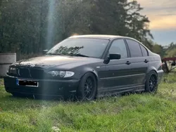 Schwarz Gebraucht 2003 BMW 320 Limousine | 1.100 € (Superpreis)