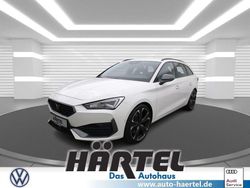 Candyweiß (white), solid Gebraucht 2022 Cupra Leon VZ Kombi | 28.200 € (Guter Preis)