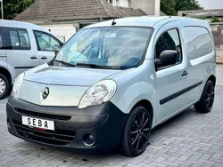 Grau Gebraucht 2011 Renault Kangoo Van / Kleinbus | 5.499 € (Fairer Preis)