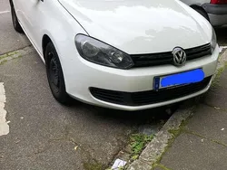 Weiß Gebraucht 2009 VW Golf VI Trendline Limousine | 6.800 € (Etwas zu teuer)