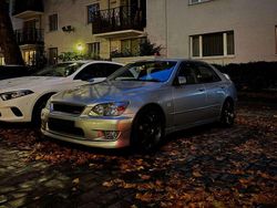 Silber Gebraucht 2001 Lexus IS200 Limousine | 6.500 €