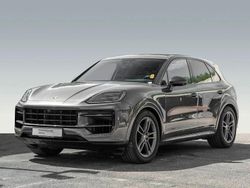 Grau Gebraucht 2024 Porsche Cayenne SUV | 97.900 € (Teuer)