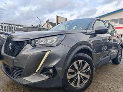 Grau Gebraucht 2022 Peugeot 2008 Comfort SUV | 11.662 € (Superpreis)