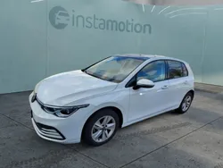 Weiß Gebraucht 2020 VW Golf VIII Life Limousine | 19.700 € (Fairer Preis)