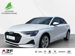 Weiß Gebraucht 2025 Audi A3 Sportback Advanced Plus Limousine | 28.990 € (Guter Preis)