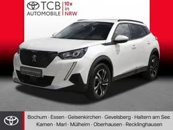Weiß Gebraucht 2021 Peugeot 2008 Allure SUV | 16.889 € (Fairer Preis)