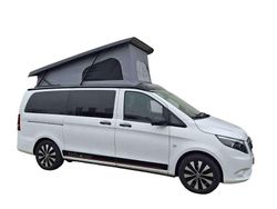 Bergkristallweiß metallic Gebraucht 2021 Mercedes Vito Kombi | 43.900 €