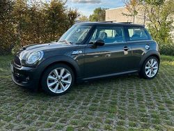 Grau Gebraucht 2011 Mini Cooper SD Kleinwagen | 8.950 € (Etwas zu teuer)