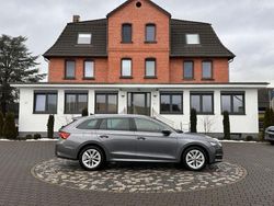 Grau Gebraucht 2025 Skoda Octavia Selection Limousine | 29.450 € (Guter Preis)