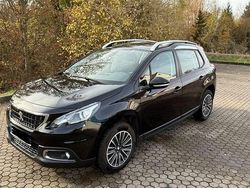 Schwarz Gebraucht 2018 Peugeot 2008 Active SUV | 8.300 € (Guter Preis)