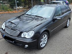 Schwarz Gebraucht 2005 Mercedes C220 Elegance Kombi | 9.250 €