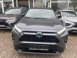 Grau Gebraucht 2023 Toyota RAV4 SUV | 39.990 €