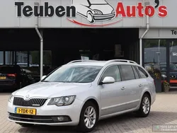 Grau Gebraucht 2014 Skoda Superb Kombi | 5.985 € (Guter Preis)