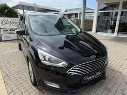 Schwarz Gebraucht 2016 Ford Grand C-Max Titanium Van / Kleinbus | 15.390 € (Teuer)