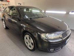 Grau Gebraucht 2004 Audi A3 Limousine | 2.900 € (Etwas zu teuer)