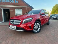 Rot Gebraucht 2013 Mercedes GLA200 Edition 1 SUV | 13.900 € (Superpreis)