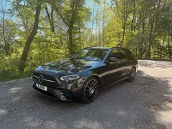 Grau Gebraucht 2021 Mercedes E400 AMG Kombi | 48.900 € (Fairer Preis)