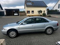 Silber Gebraucht 1998 Audi A4 Limousine | 850 € (Guter Preis)