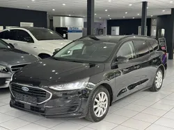 Schwarz Gebraucht 2022 Ford Focus Limousine | 13.990 € (Guter Preis)