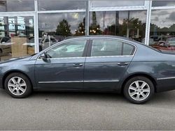 Silber Gebraucht 2009 VW Passat Comfortline Limousine | 8.999 €