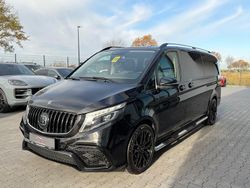 Schwarz Gebraucht 2022 Mercedes V300 Van / Kleinbus | 55.950 € (Fairer Preis)