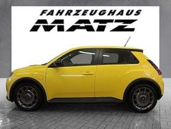 Grün Neu 2025 Renault 5 E-Tech Urban Limousine | 26.975 € (Guter Preis)