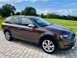 Braun Gebraucht 2017 Skoda Octavia Scout Kombi | 12.850 €
