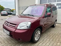 Rot Gebraucht 2008 Citroën Berlingo Exclusive Van / Kleinbus | 1.490 € (Fairer Preis)