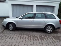 Silber Gebraucht 2002 Audi A4 Kombi | 2.000 € (Superpreis)