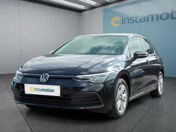 Schwarz Gebraucht 2022 VW Golf VIII Kleinwagen | 20.499 € (Guter Preis)