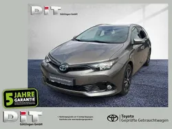 Gray metallic Gebraucht 2018 Toyota Auris Hybrid Kombi | 13.990 € (Guter Preis)