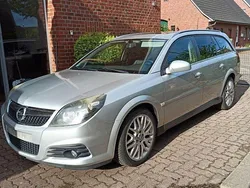 Silber Gebraucht 2006 Opel Vectra Sport Kombi | 2.700 € (Etwas zu teuer)