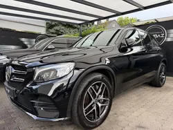 Schwarz/baltic black Gebraucht 2018 Mercedes GLC250 AMG SUV | 28.880 € (Fairer Preis)