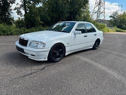 Weiß Gebraucht 1999 Mercedes C180 Limousine | 3.999 € (Fairer Preis)