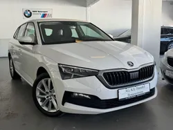 Weiß Gebraucht 2019 Skoda Scala Style Kleinwagen | 11.950 € (Guter Preis)