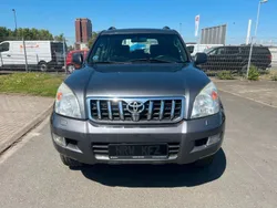 Grau Gebraucht 2003 Toyota Land Cruiser SUV | 8.200 €