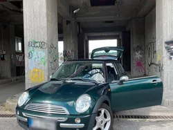 Grün Gebraucht 2002 Mini Cooper Kleinwagen | 2.850 € (Fairer Preis)