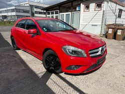 Rot Gebraucht 2012 Mercedes A180 Urban Limousine | 6.990 € (Fairer Preis)