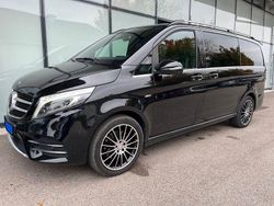 Schwarz Gebraucht 2017 Mercedes V250 AMG line Van / Kleinbus | 36.999 € (Fairer Preis)