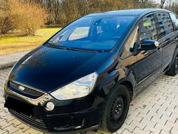 Schwarz Gebraucht 2009 Ford S-MAX Van / Kleinbus | 2.200 € (Fairer Preis)
