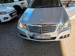 Grau Gebraucht 2010 Mercedes E200 Avantgarde Kombi | 9.100 € (Superpreis)