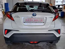 Weiss Gebraucht 2020 Toyota C-HR Team SUV | 23.977 € (Teuer)